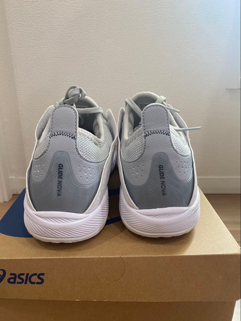 asics GLIDE NOVA ホワイト 26.0cm