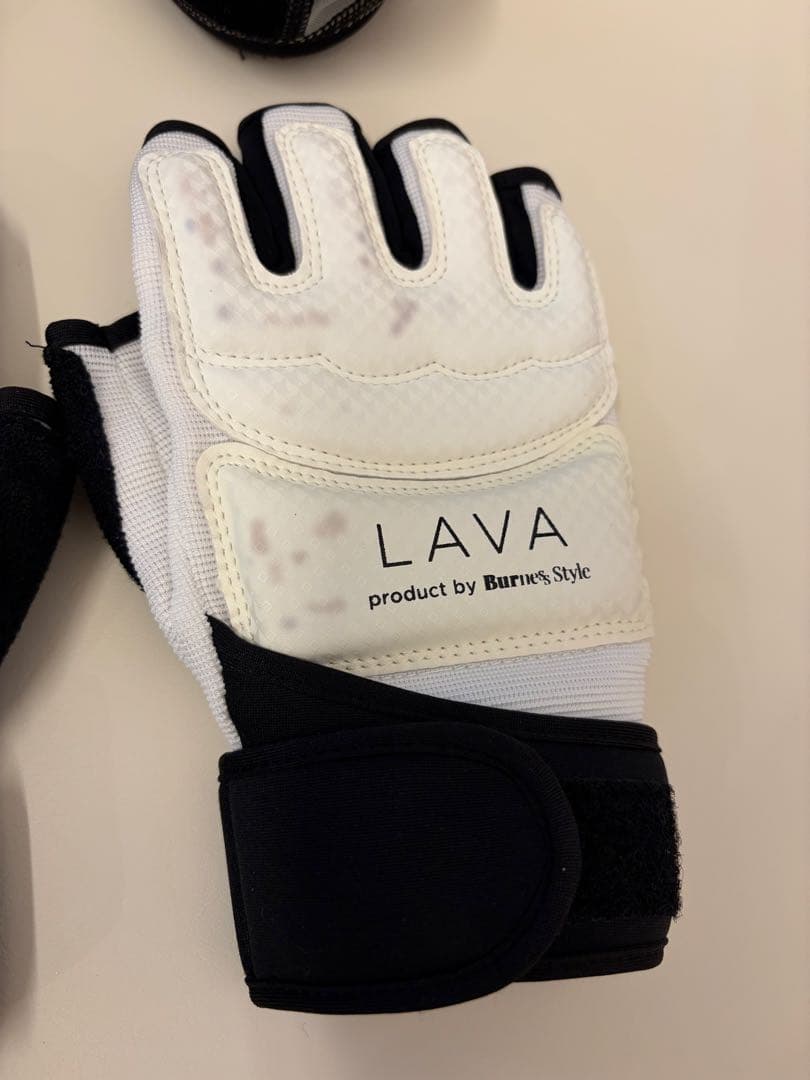 LAVA トレーニンググローブ シューズ