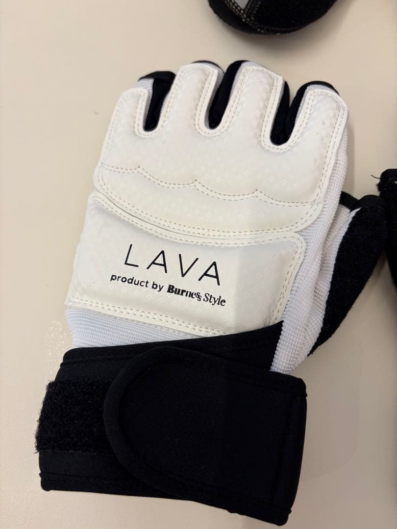 LAVA トレーニンググローブ シューズ
