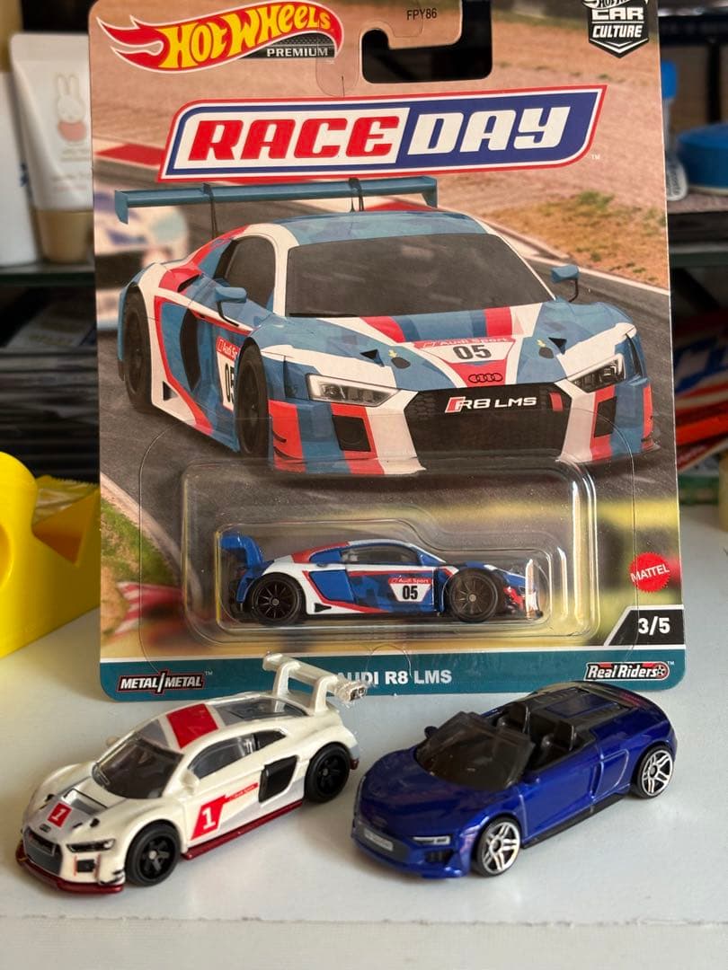 ホットウィール ミニカーAudi セット&おまけ 1台