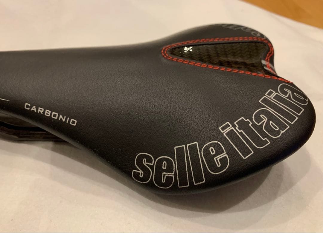 パーツ selle italia SLR CARBONIO 125g