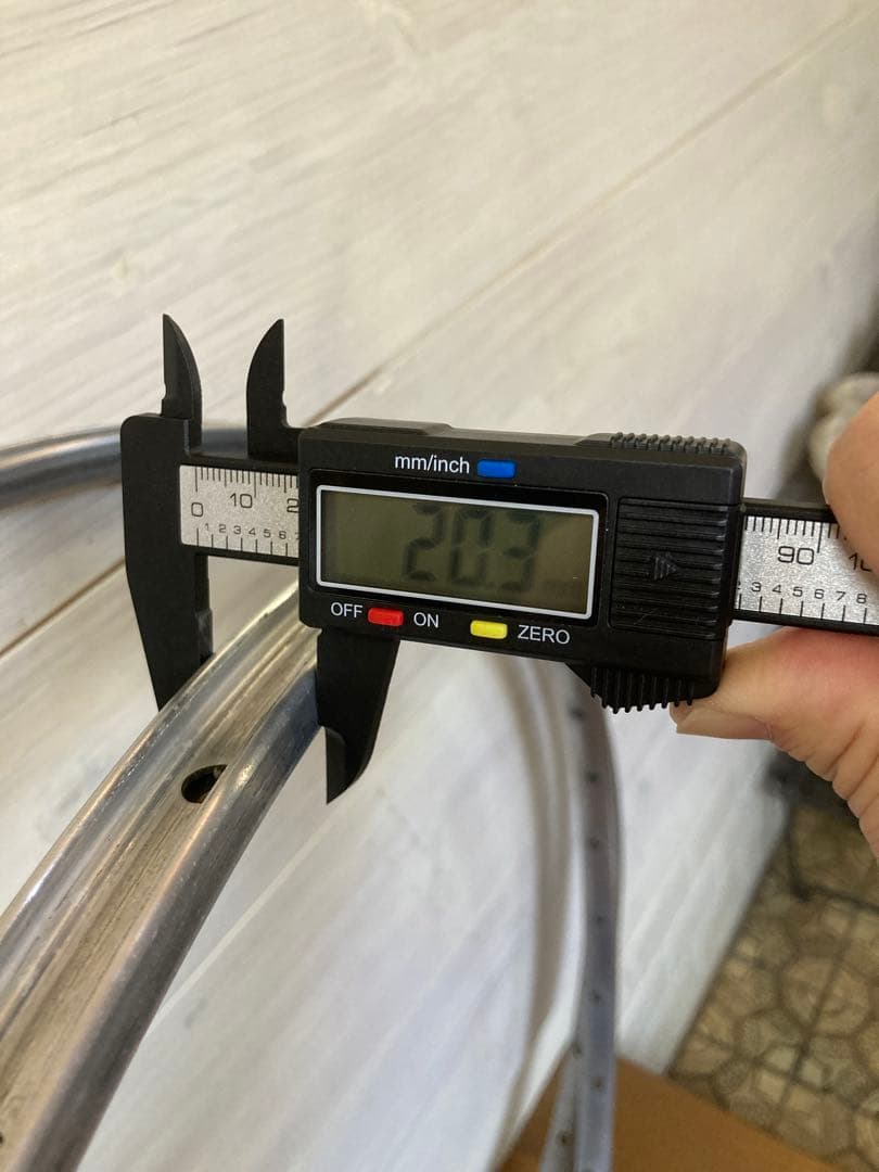 WOLBER SUPER CHAMPION クリンチャーリム2本セット 700C