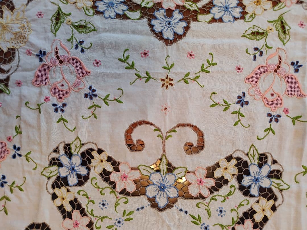 花柄刺繍付きレーステーブルクロス　ビンテージ