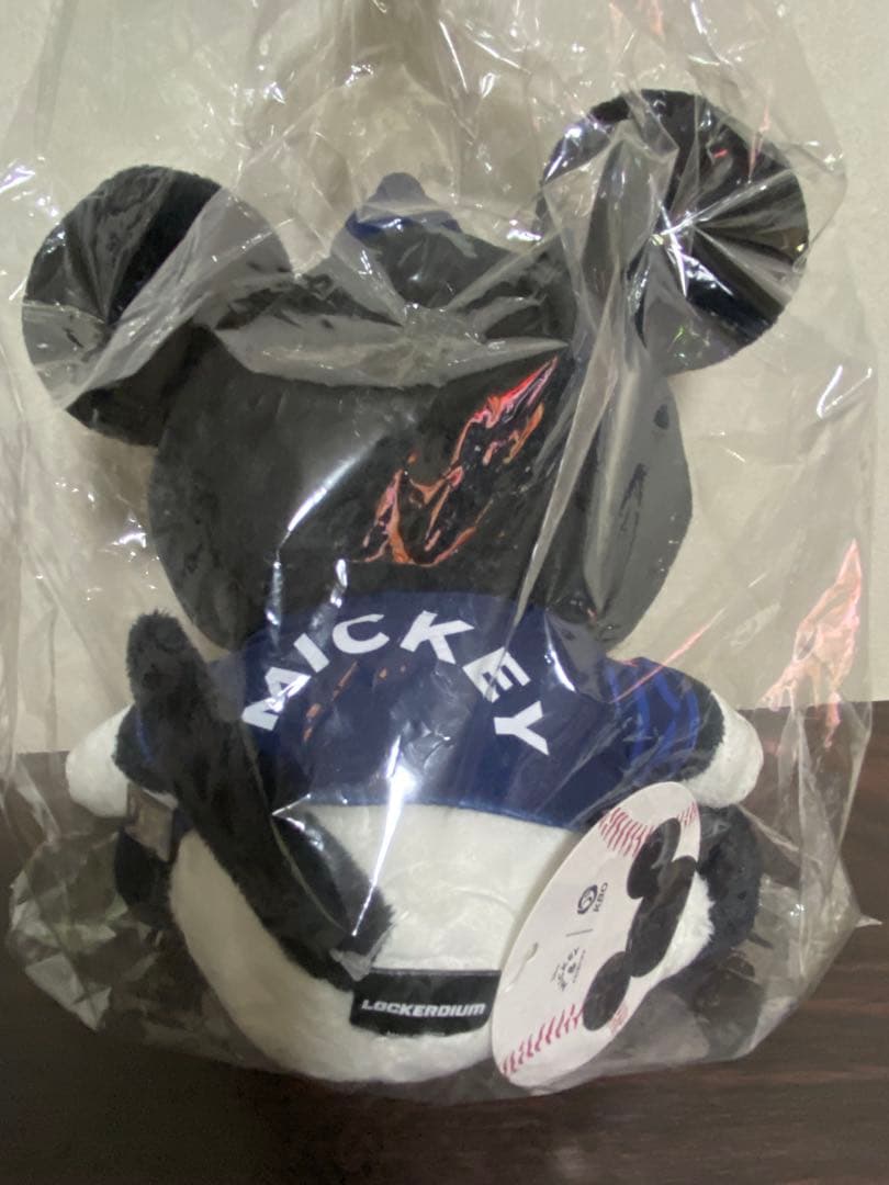 韓国KBO 釜山ロッテジャイアンツ　ミッキーマウスぬいぐるみ