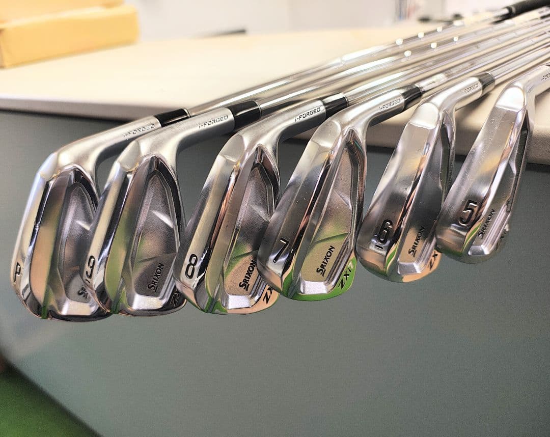ゆりっち　SRIXON zxi7 5〜pw 店印保証書有り DG S200