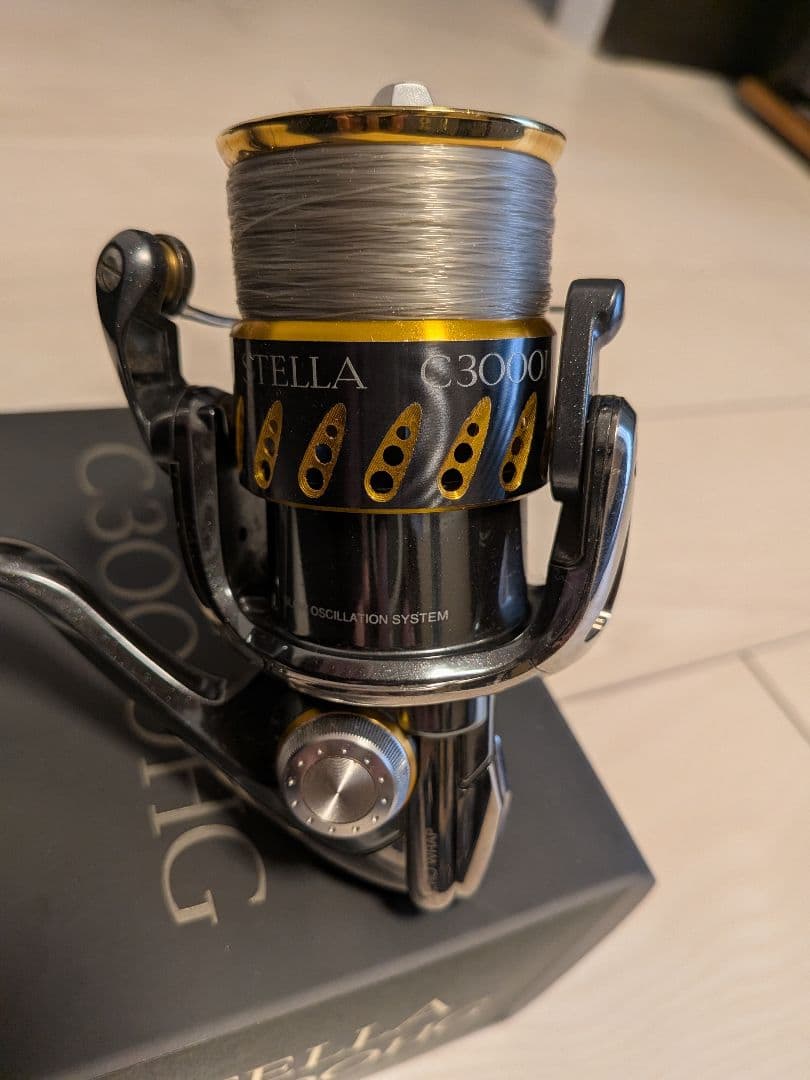 美品 07ステラ C3000HG スピニングリール