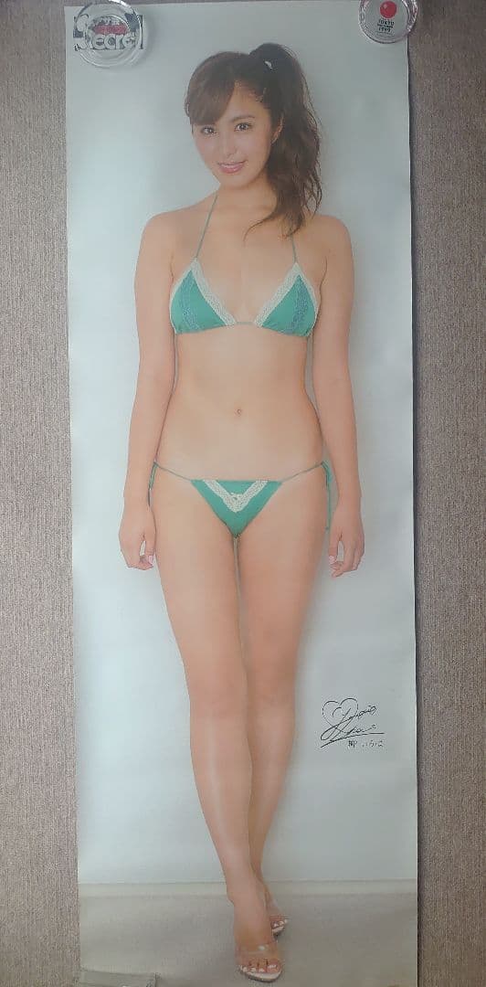 柳いろは 　等身大ポスター③