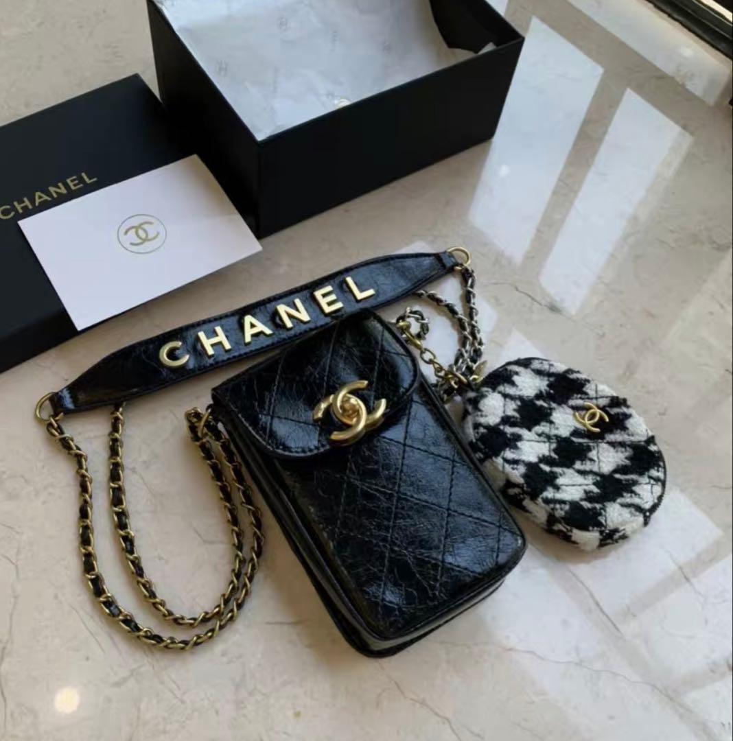 ノベルティ CHANEL キルティングショルダーバッグ　スマホショルダー
