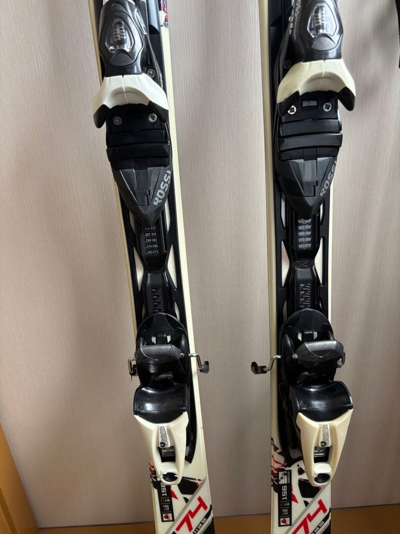 ROSSIGNOL A74スキーとポールセット