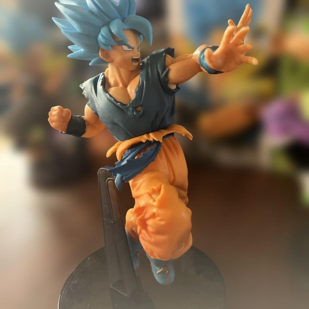 ドラゴンボール超ブロリー編フィギュア➕特典セット（Blu-ray映画付）