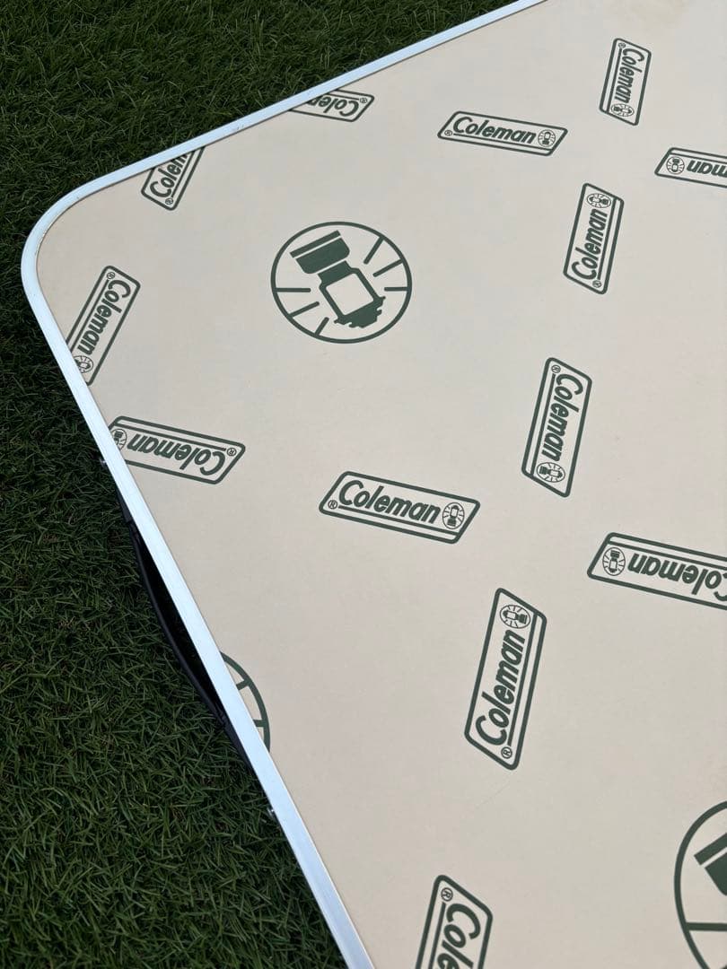 Coleman 折りたたみアウトドアテーブル