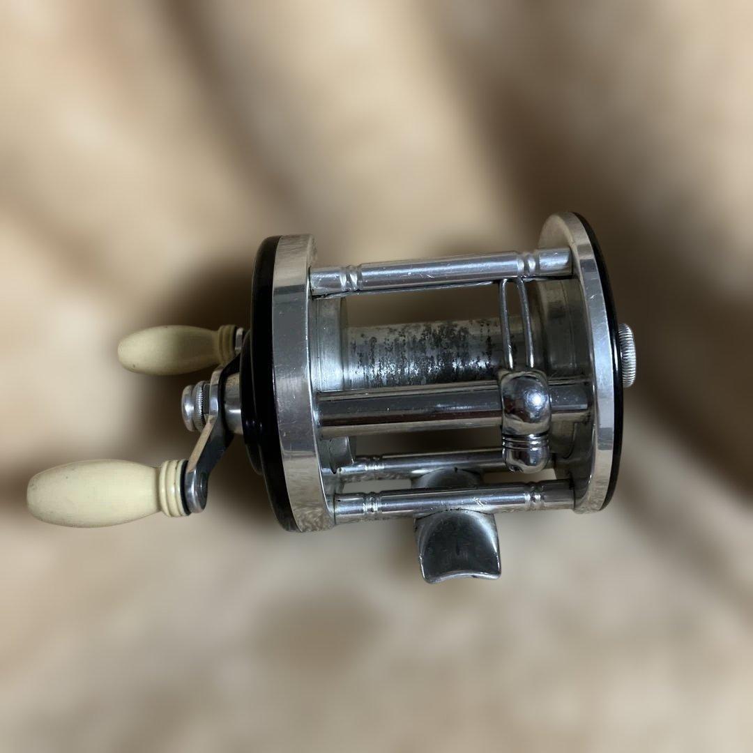 リール Bronson Coronet 25