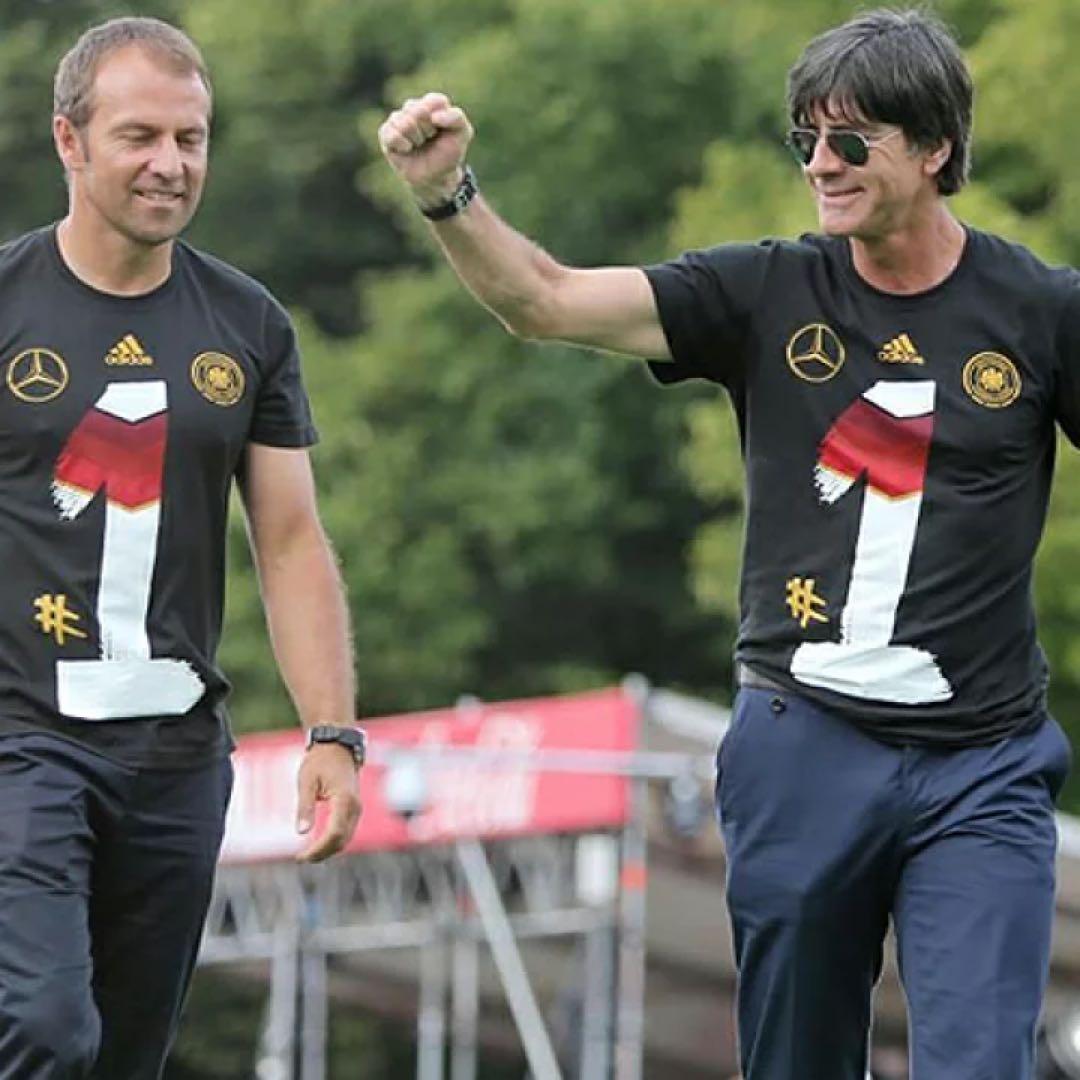 アディダス　ドイツ代表　優勝記念Tシャツ