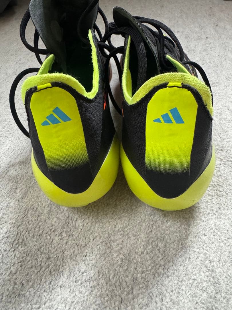 adidas アディダス サッカーシューズ ブラック/イエロー/レインボー