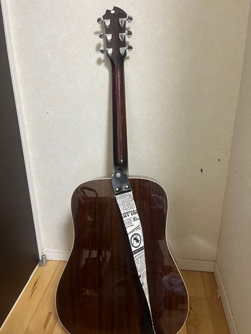 （最終値下げ）J-500DNAT アコースティックギター 6弦 スプルース