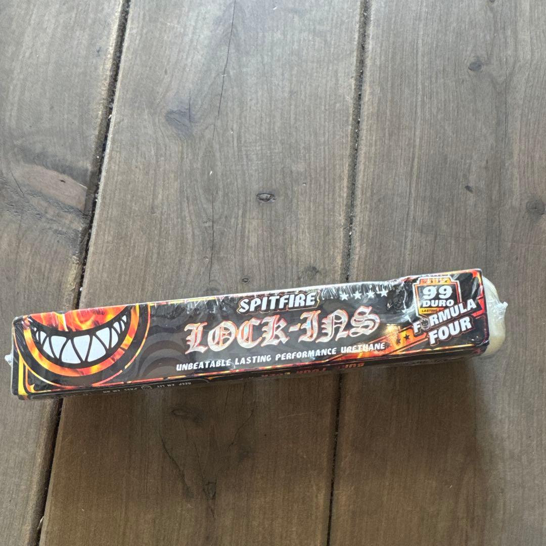 SPITFIRE フォーマル4 LOCK-INS 52mm99a ウィール
