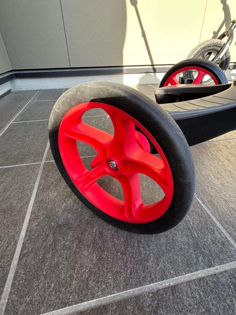 GLOBBER EXPLORER TRIKE 3in1 RED 三輪車　箱あり