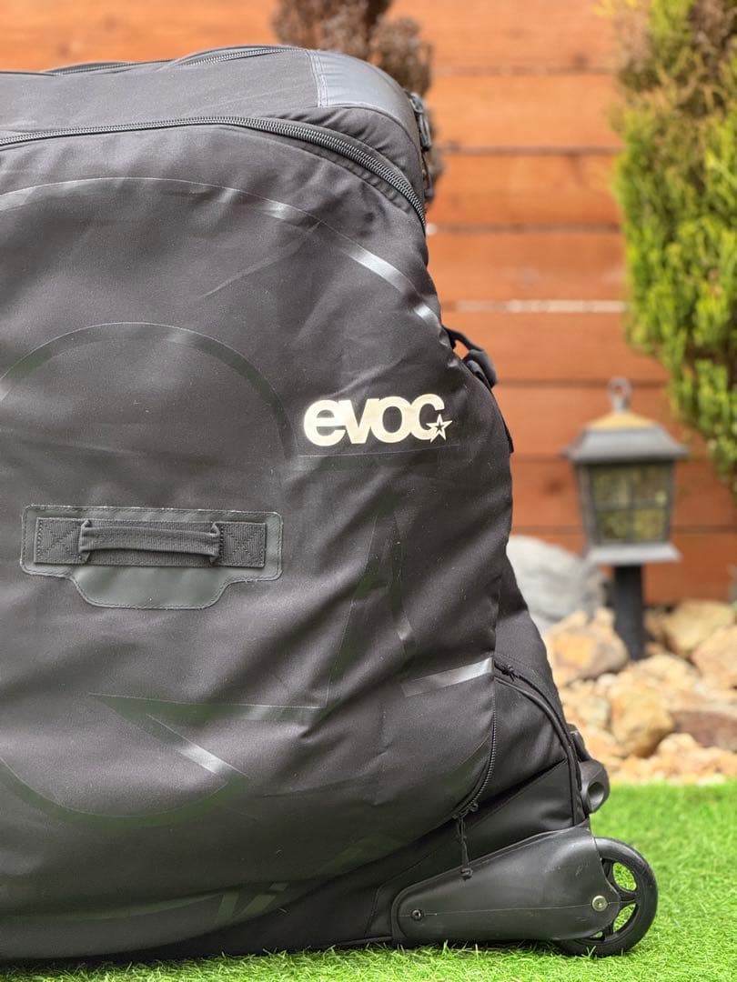 evoc バイクバッグ ブラック
