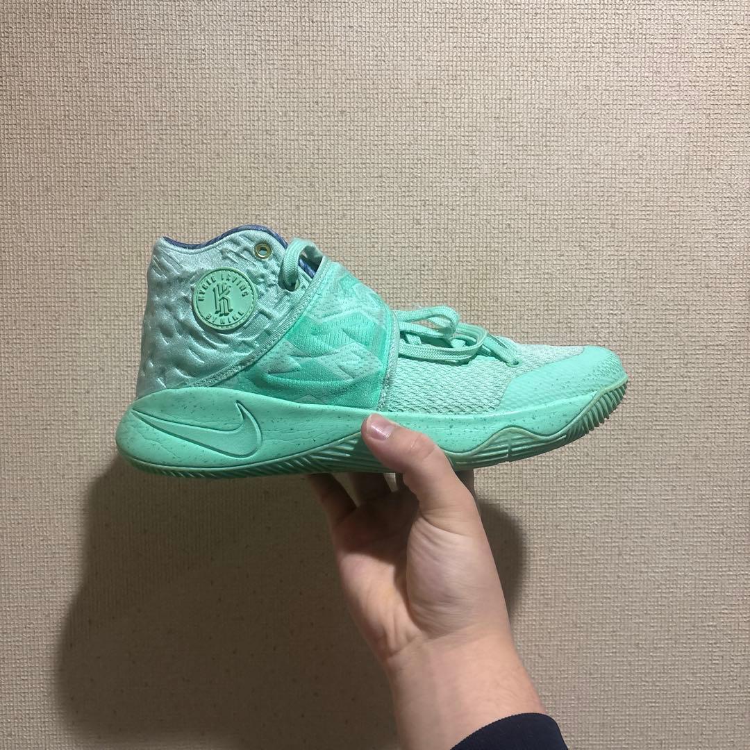 シューズ(男性用) Nike Kyrie 2 \"What the\"