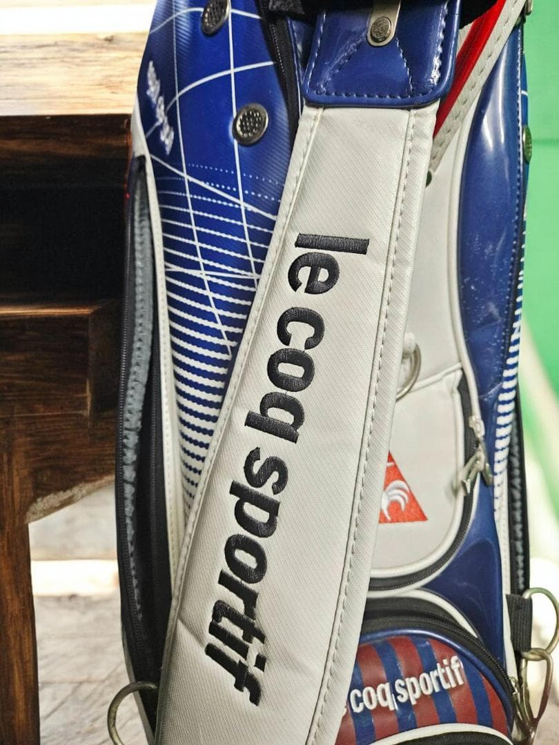 送料無料/美品　le coq e golf 高級エナメル大型ゴルフバッグホワイト