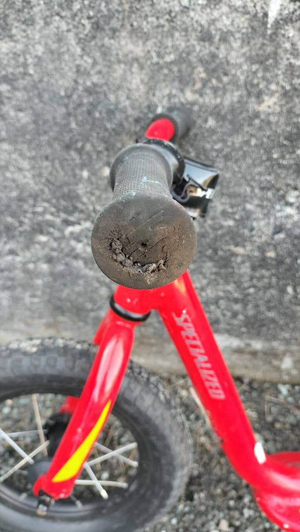 Specialized 12インチ ストライダー 自転車