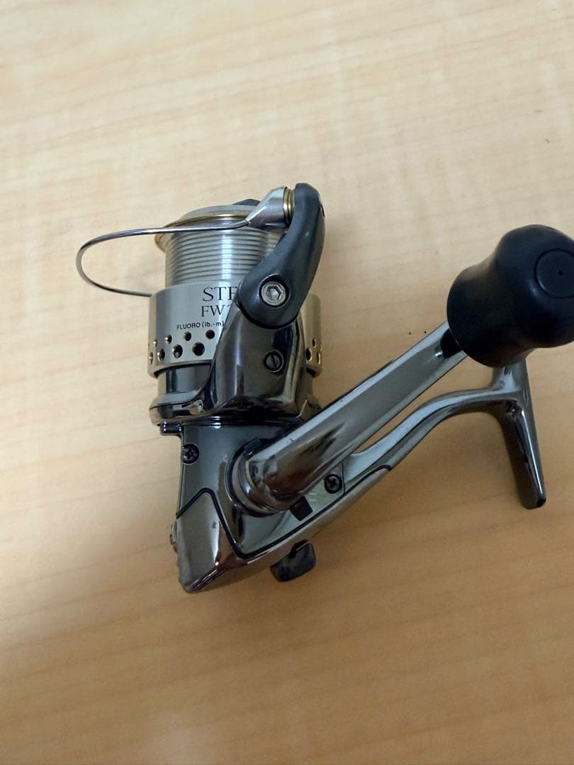 STELLA FW2500S スピニングリール