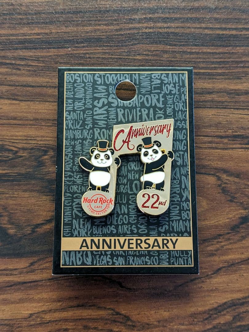 ハードロックカフェ　ピンバッジ　上野　パンダ　モネ展　シャオシャオ　レイレイ