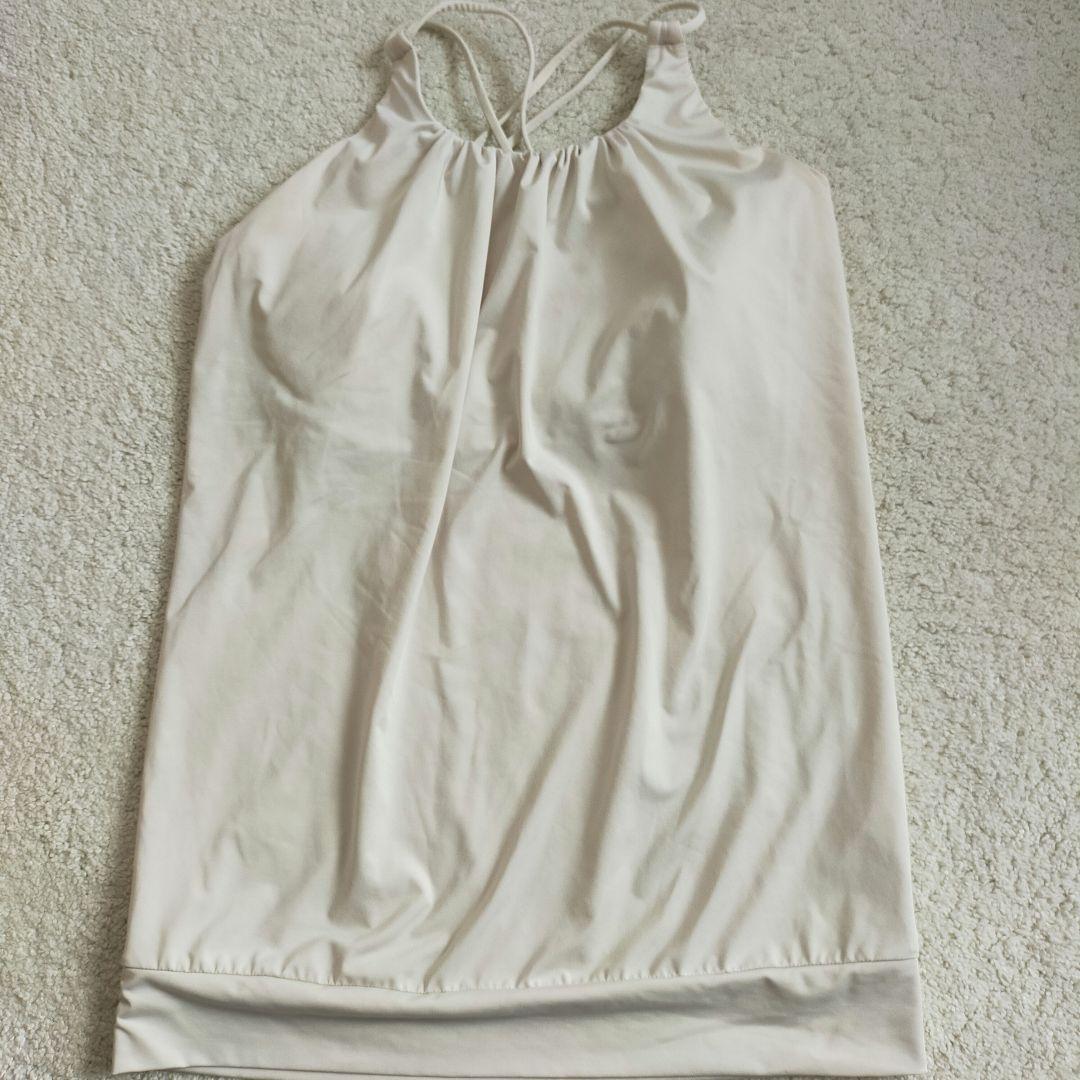 スカーラ　ヨガウェア　フロントギャザークロスキャミソール　М　サンドベージュ