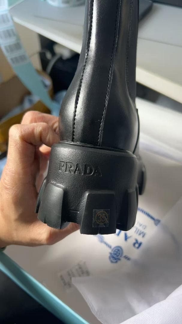 美品　prada 厚底　ブーツ