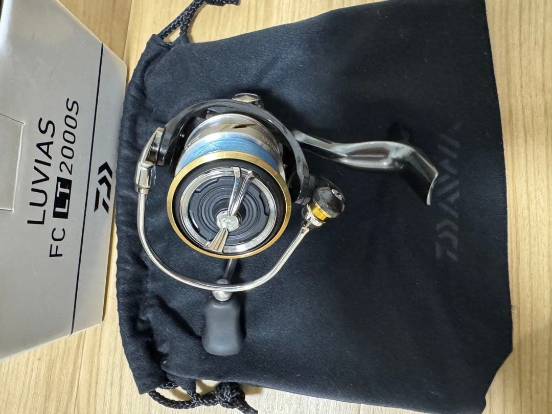 リール DAIWA20 LUVIAS FC LT2000S