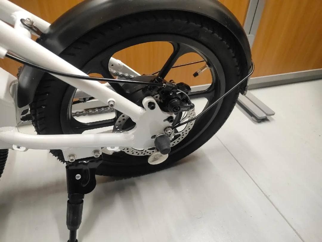 【在庫残りわずか！】電動アシスト自転車ERWAYA01 Liteホワイト