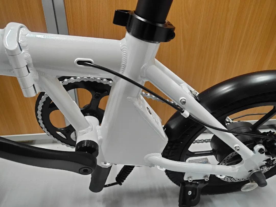 【在庫残りわずか！】電動アシスト自転車ERWAYA01 Liteホワイト
