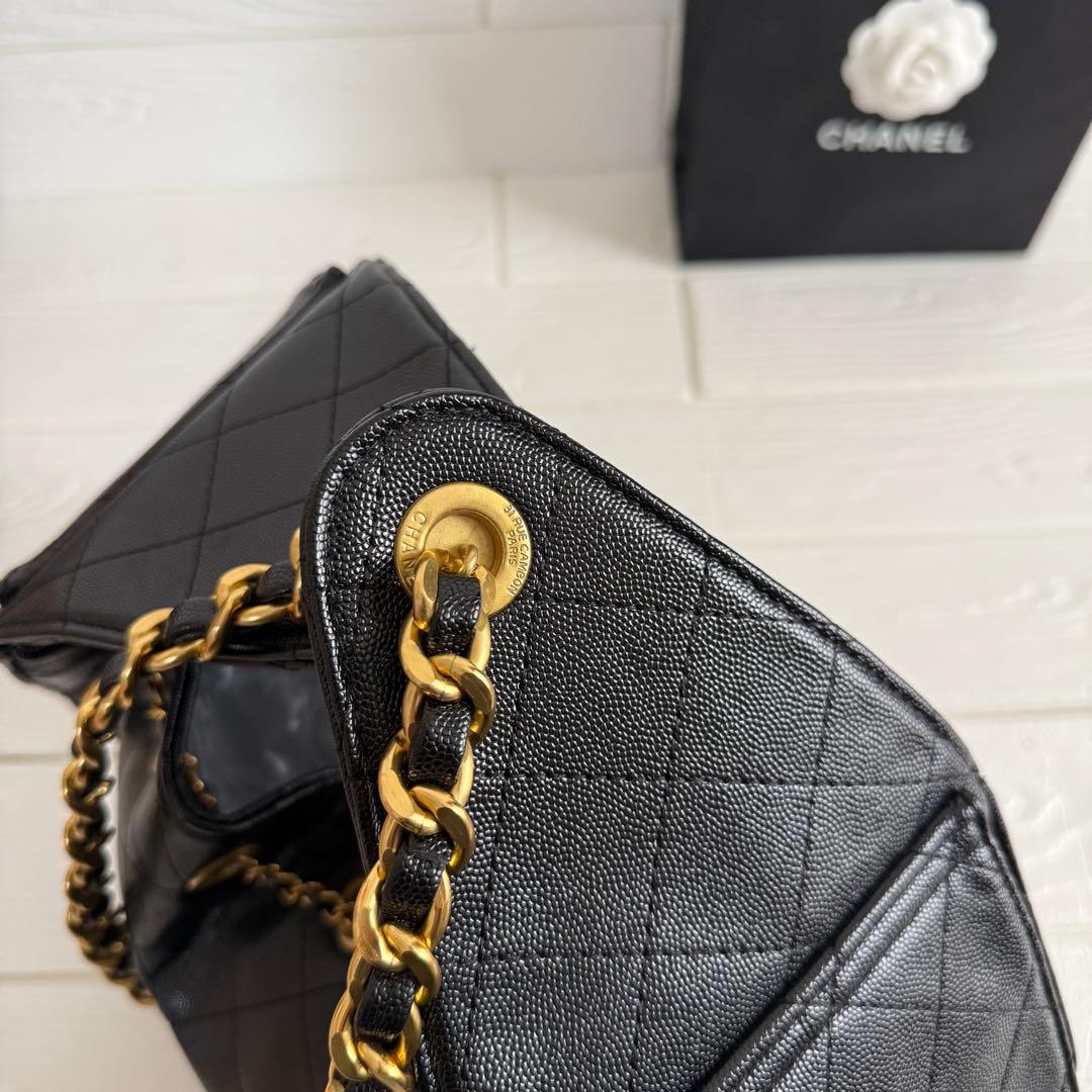 CHANEL ノベルティ　ゴールド　チェーンバック