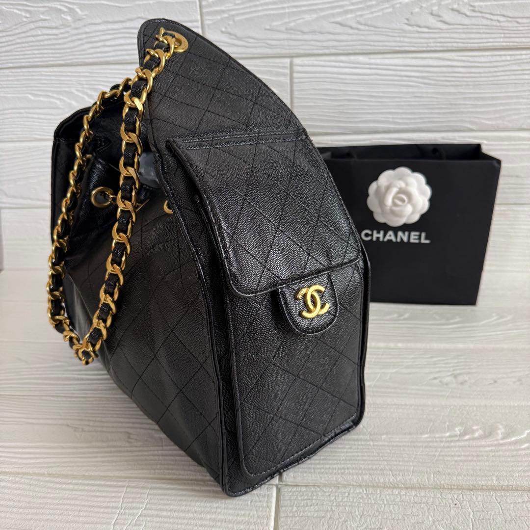 CHANEL ノベルティ　ゴールド　チェーンバック
