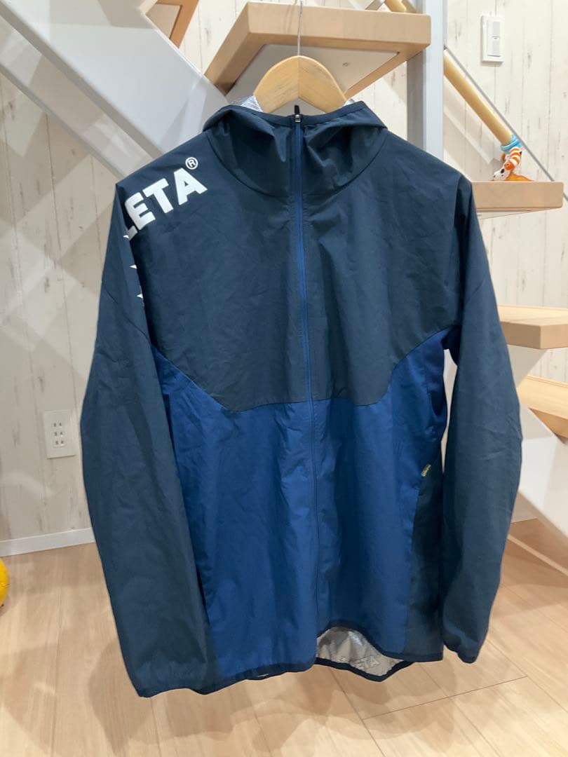 ATHLETA 未使用ピステ上下Mと発熱ナイロンウインドブレーカーLセット