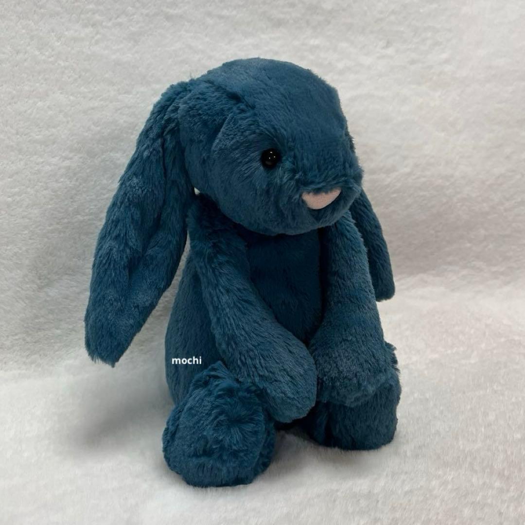 ぬいぐるみ  MediumBashfulMineral Blue Bunny