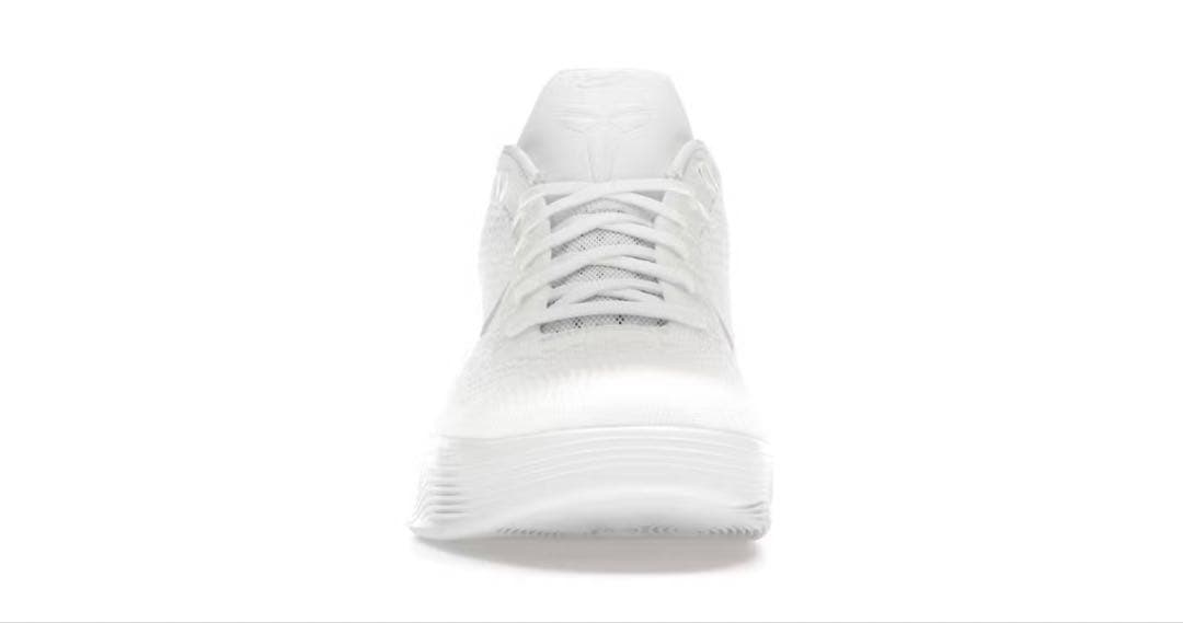 Nike Kobe 9 Protro ホワイト