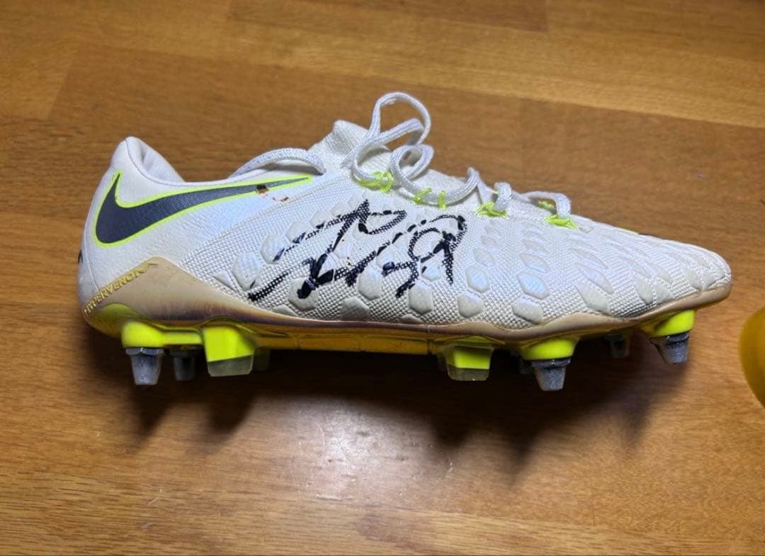 【値段交渉可】サッカースパイク NIKEナイキハイパーヴェノムSG 26.0