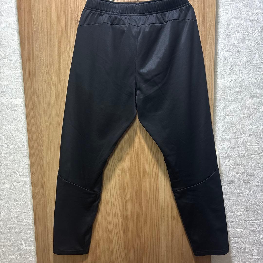 PUMA ブラックジャージ Lサイズ