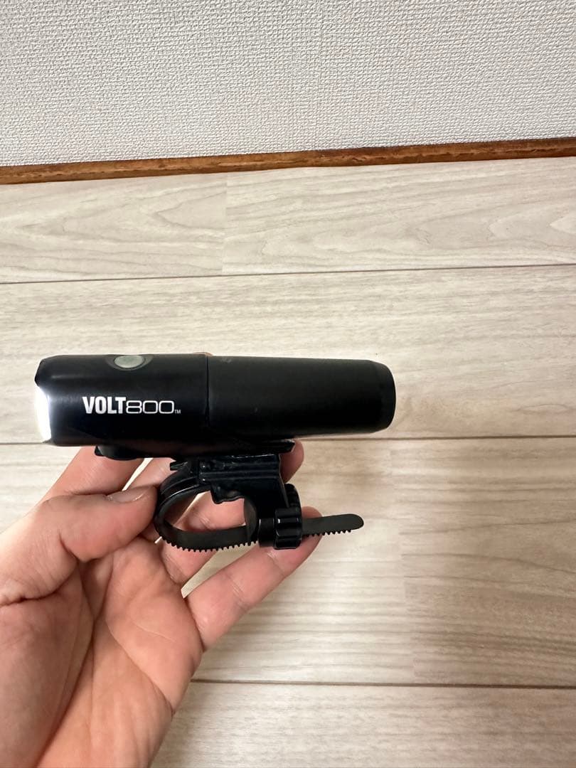 アクセサリー CAT EYE VOLT800