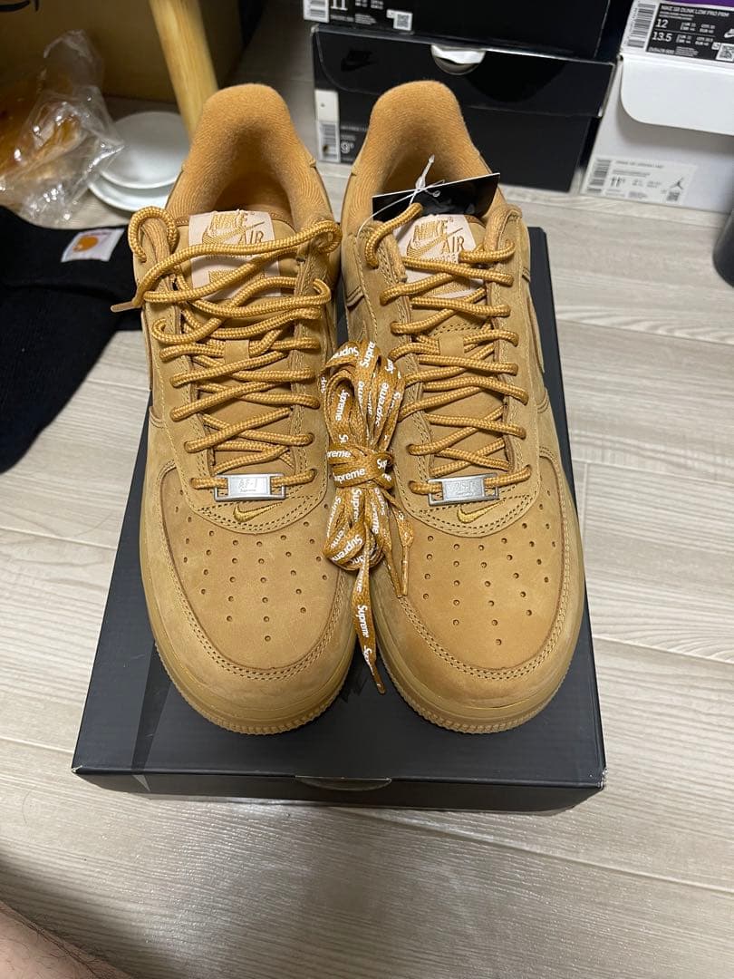 supreme nike スニーカー
