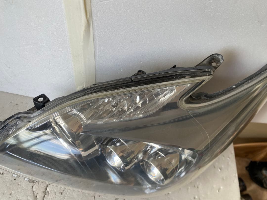 プリウス30系 純正ヘッドライト 左右セット ZVW30 LED/HID