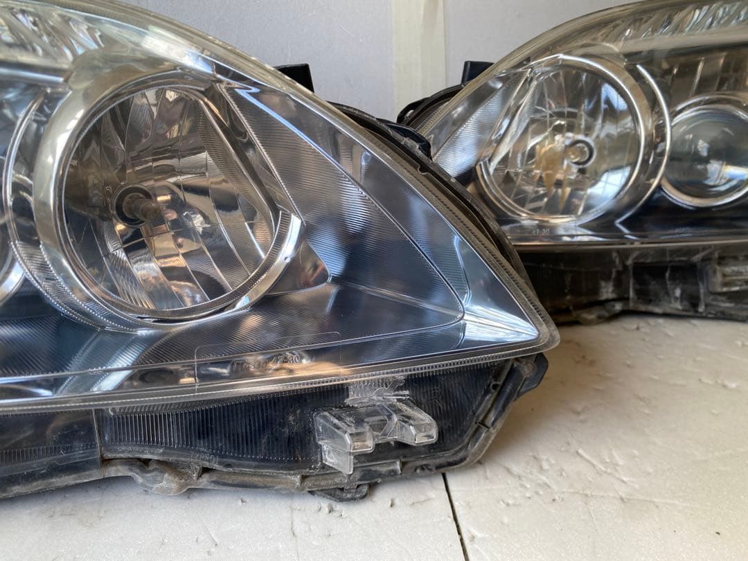 プリウス30系 純正ヘッドライト 左右セット ZVW30 LED/HID