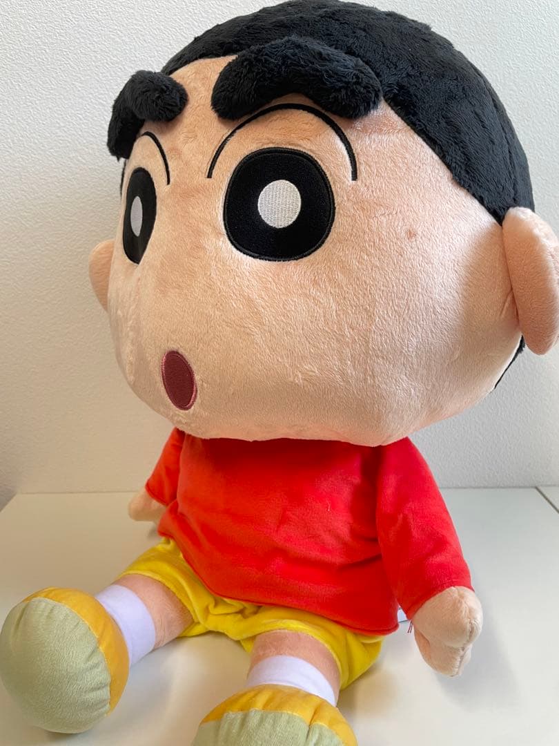 クレヨンしんちゃん　ぬいぐるみ　Lサイズ