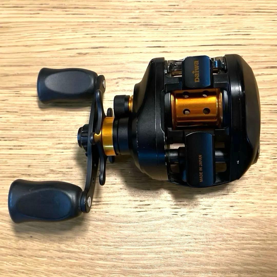 【廃盤希少】DAIWA ダイワ 05 シルバークリーク プレッソ ベイト 左巻