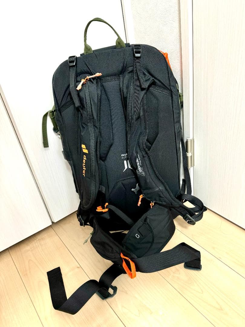 Deuter Alproof 32 アバランチエアバッグシステム