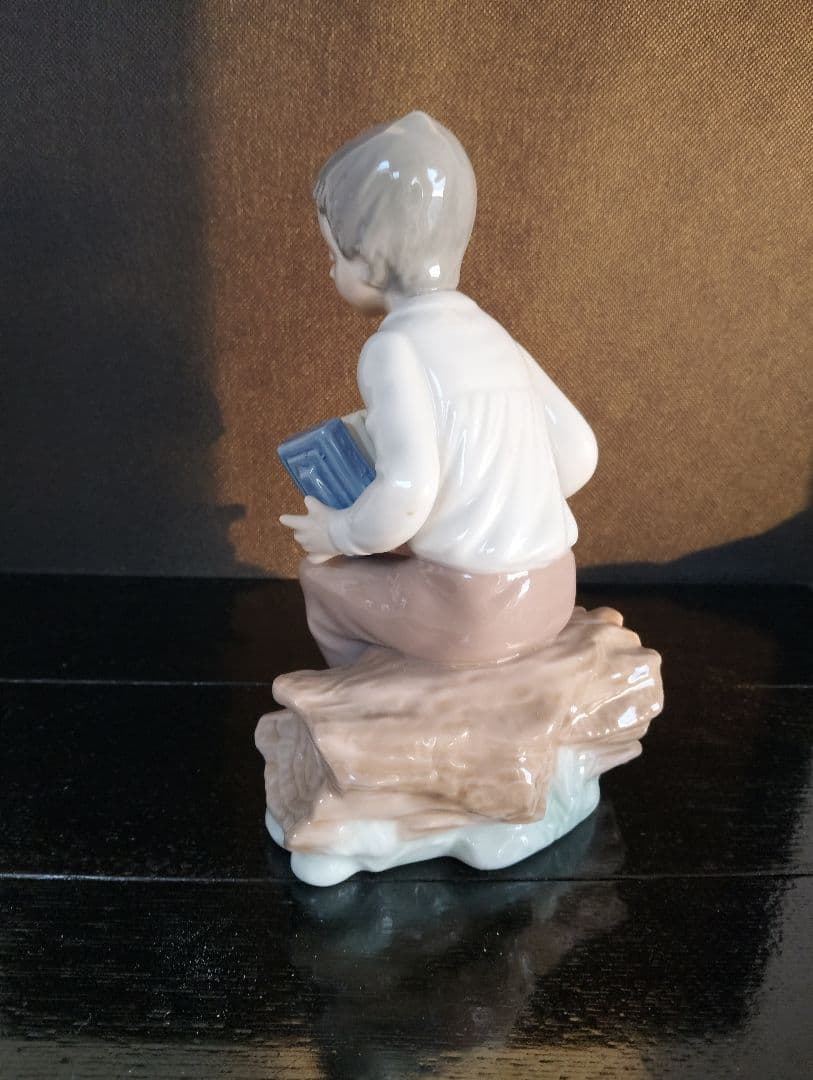【LLADRO】フィギュリン アコーディオンをひく少年