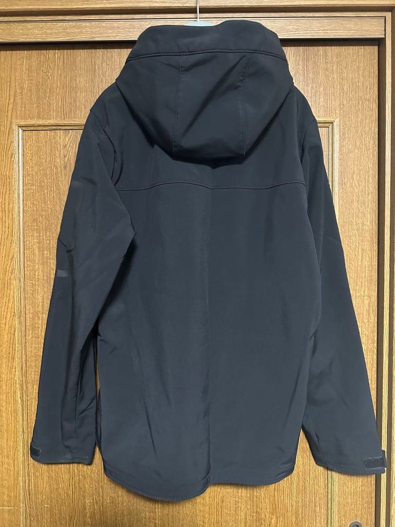 HOLLISTER 裏起毛 撥水 厚手ウィンドブレーカー 反射板ジャケット