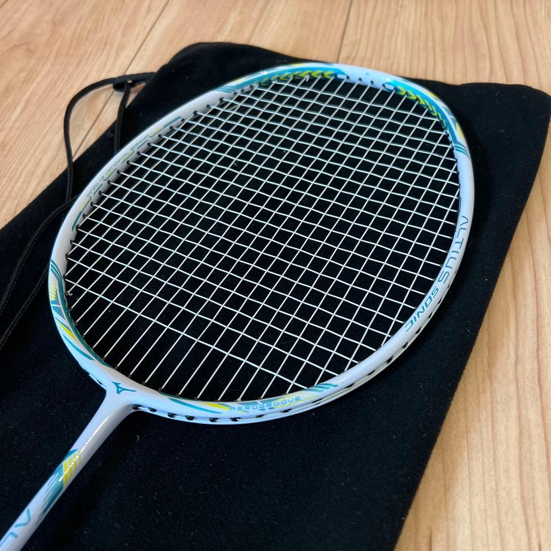 バドミントンラケット MIZUNO