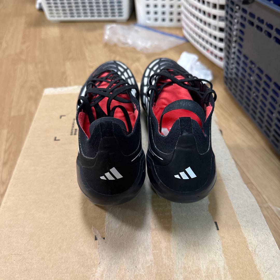 adidas サッカーシューズ・スパイク プレデターHG AG